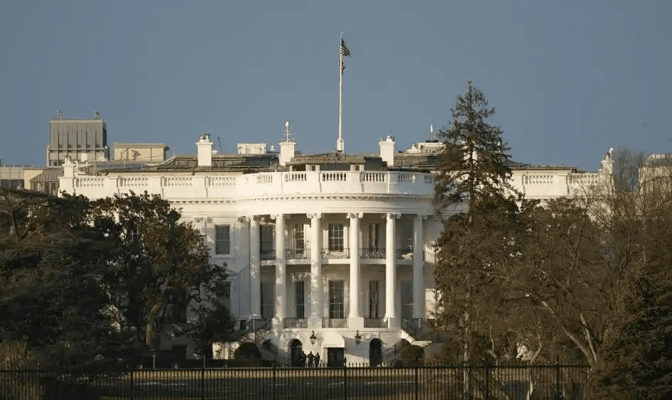 Trump Announces Up to 70% Tariffs on Imports from Select Countries Starting August 1 3 News 2 Power Banks Factory